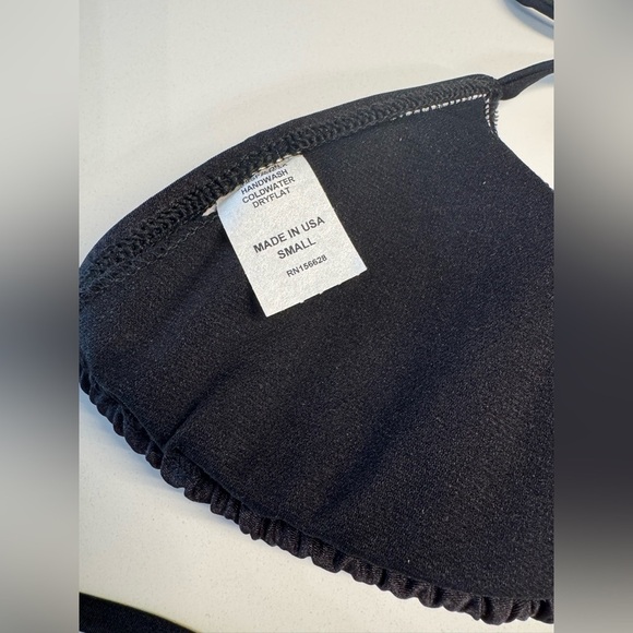 Black triangle bikini top padded adjustable size small NWT New - Picture 6 of 8